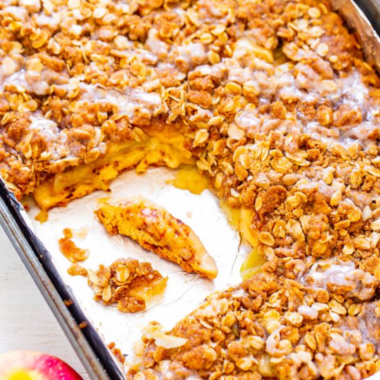 Cinnamon Roll Apple Crisp