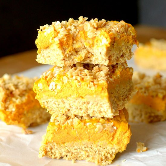 Pumpkin Pie Crumble Oatmeal Bars