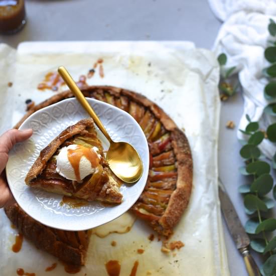 Apple galette