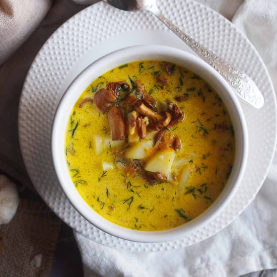 Chanterelle soup