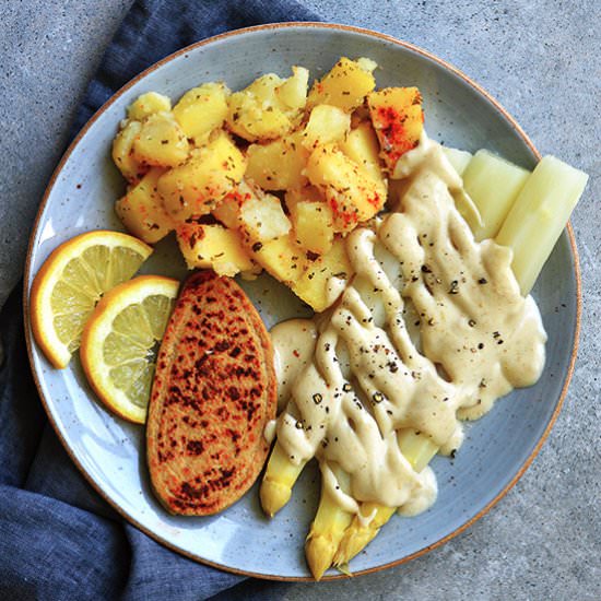VEGAN HOLLANDAISE SAUCE