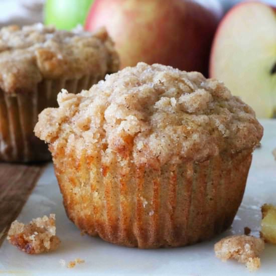 The Best Apple Crumble Muffins