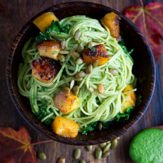 One Pot Creamy Kale Pesto Pasta