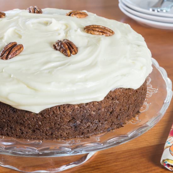 Old-Fashioned Banana Cake with Crea