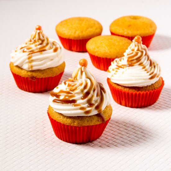 Easy Pumpkin Cupcakes with CC Frost