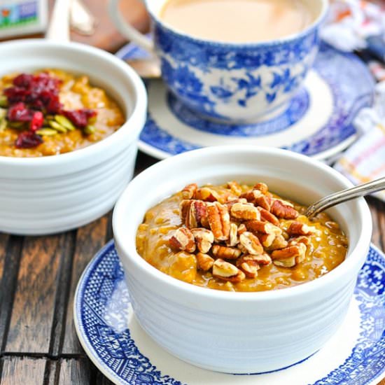 Pumpkin Spice Slow Cooker Oatmeal