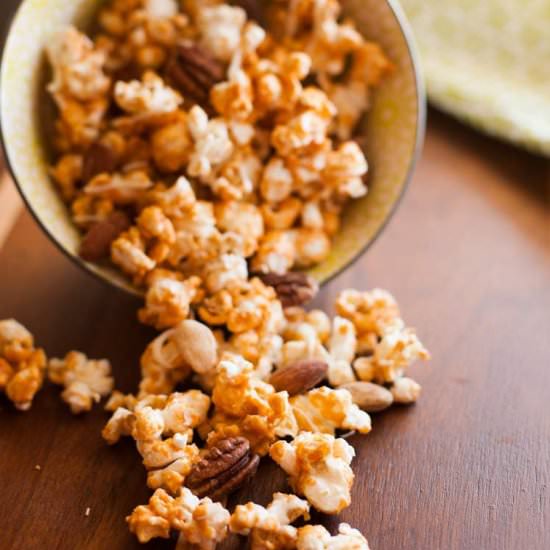Homemade Popcorn with Butterscotch