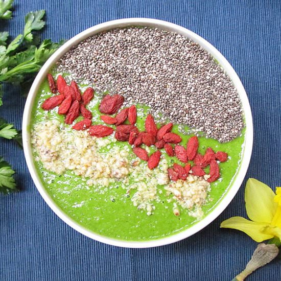 The BEST Green Smoothie Bowl Recipe