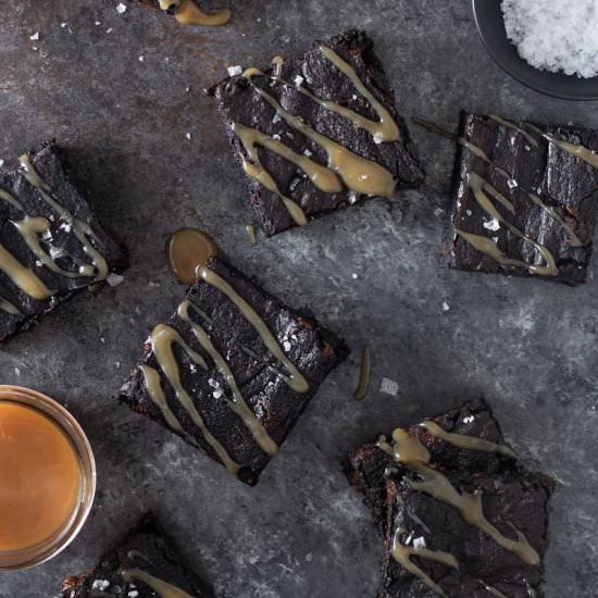 Brownies & Salted Tamarind Caramel