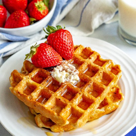 Easy whole wheat waffles