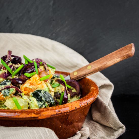 Potato salad with avocado & onions