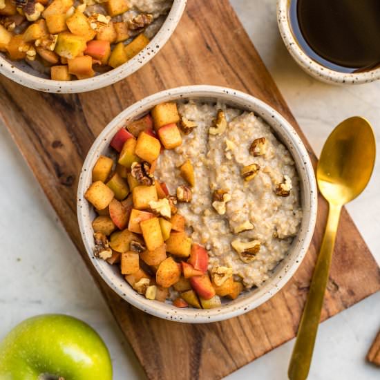 Apple Cinnamon Oatmeal