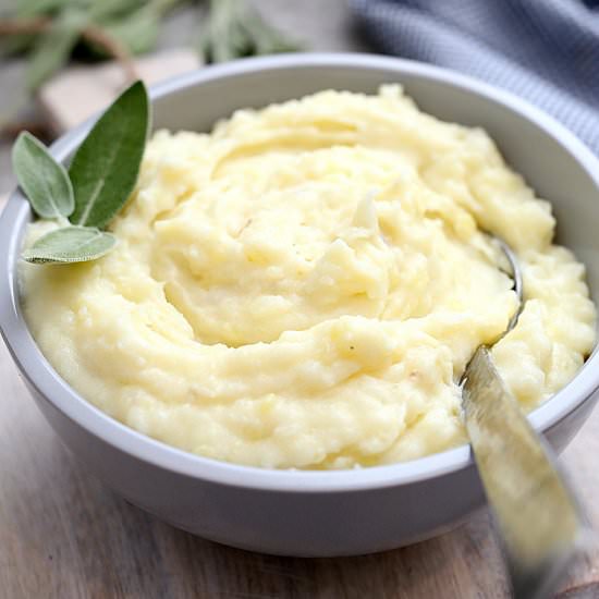 Raosted Garlic Mashed Potatoes