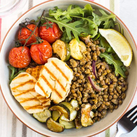 Warm lentil and halloumi salad