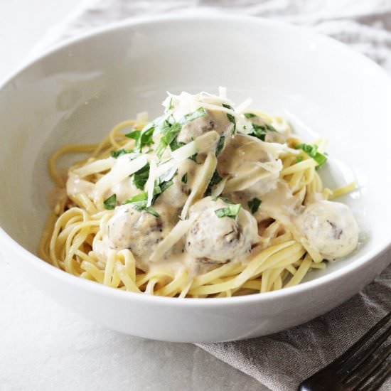 Alfredo Style Italian Meatballs