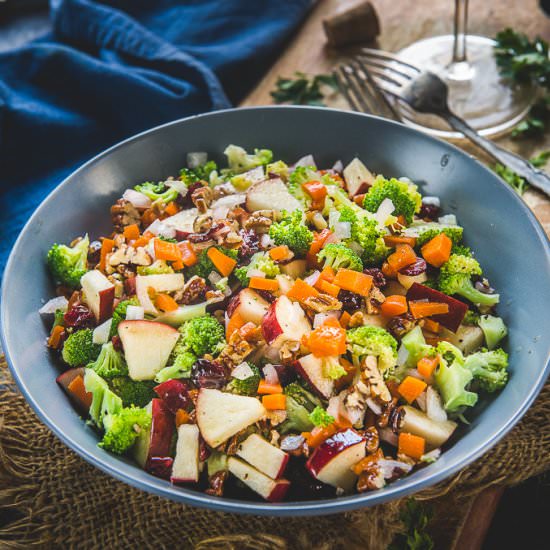 Healthy Broccoli Apple Salad