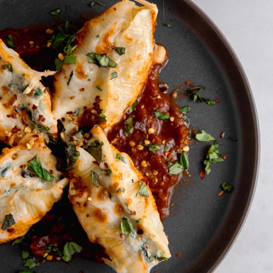 Spinach & Cheese Stuffed Shells