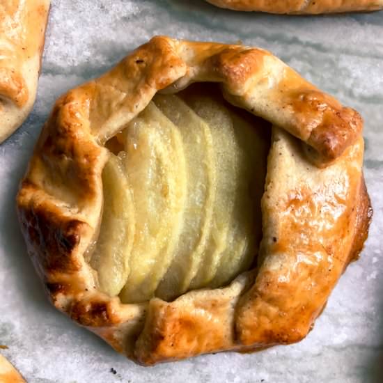 Apple Apricot Mini Galettes