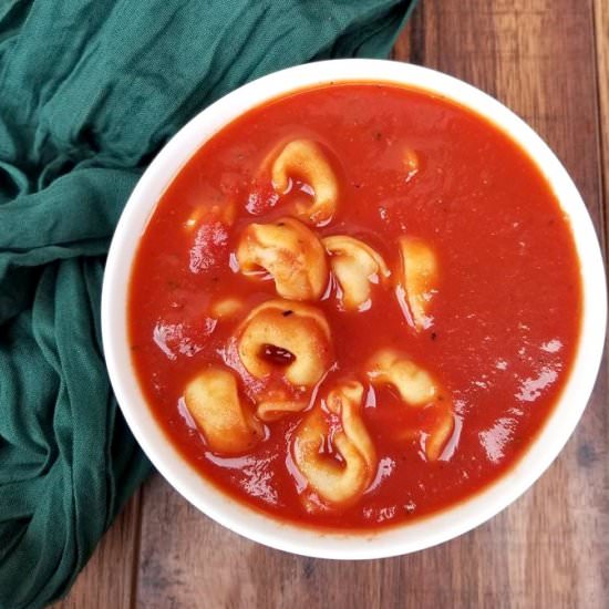 Tomato Tortellini Soup