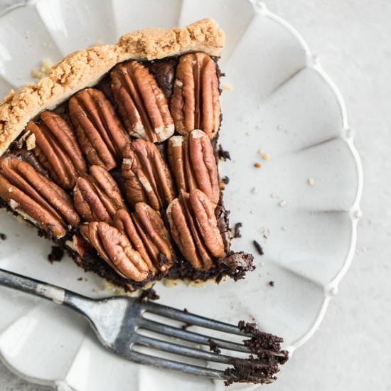 Paleo Pecan Brownie Pie