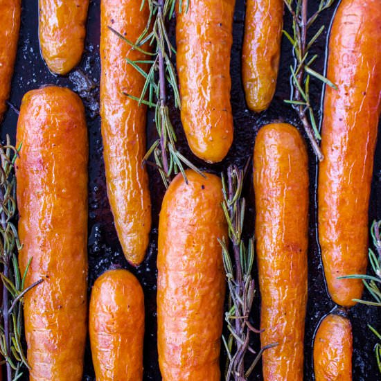 Roasted Maple Rosemary Carrots