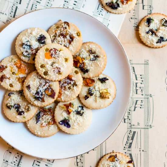 Lemon Shortbread & Edible Flowers