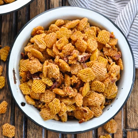 4-Ingredient Crack Snack