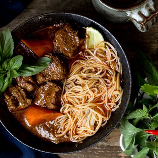 Bo Kho (Vietnamese Beef Stew)