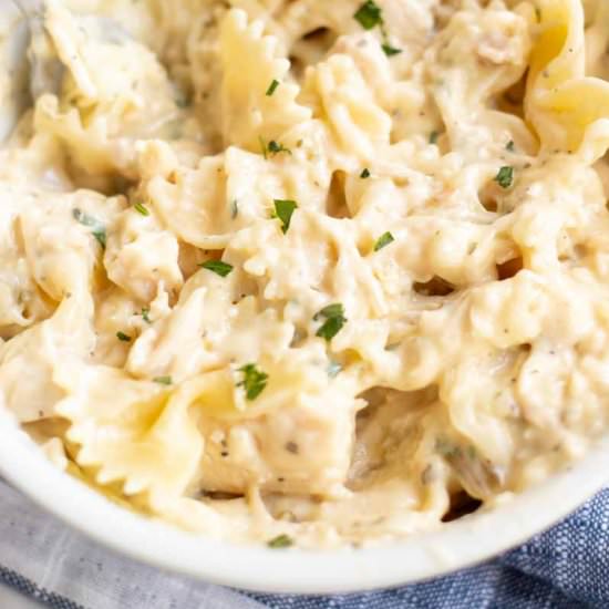 Creamy Ranch Slow Cooker Chicken