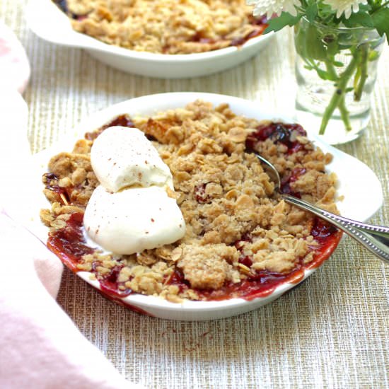 Apple and Cranberry Crisp