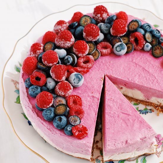 PLANTBASED LEMON RASPBERRY CHEESECAKE