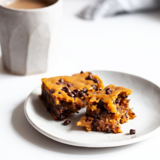 Cakey Vegan Pumpkin Blondies