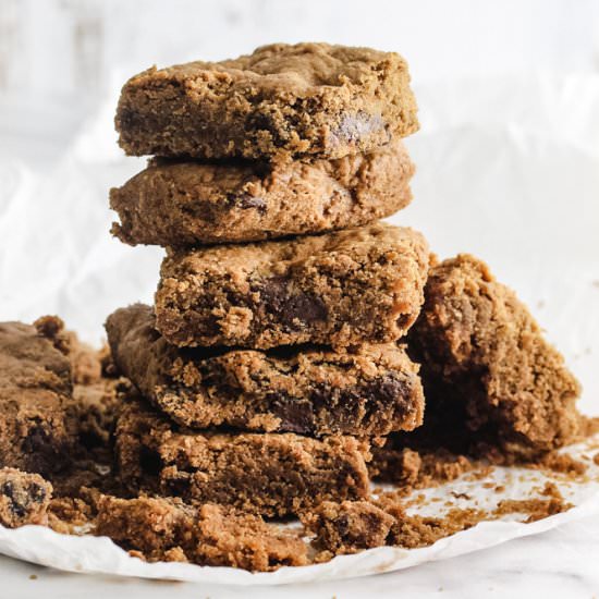Chocolate Peanut Butter Blondies