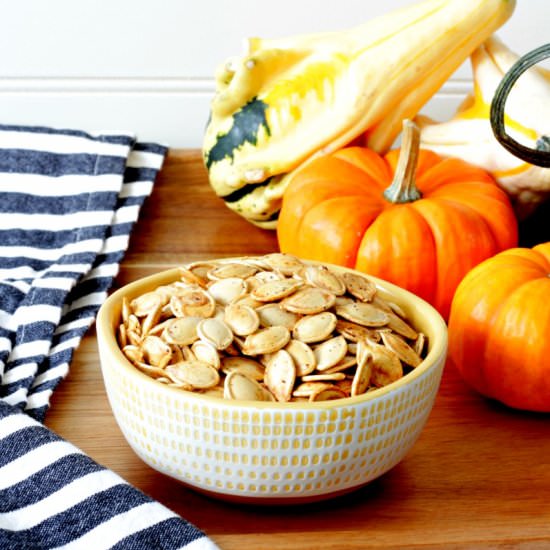 Easy Roasted Pumpkin Seeds