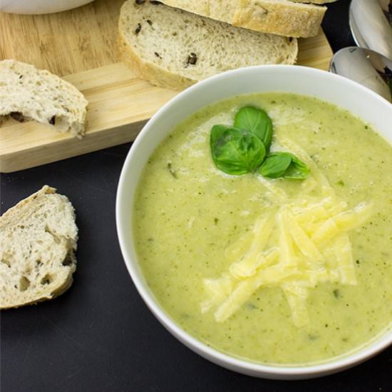 Easy Broccoli and Cauliflower Soup