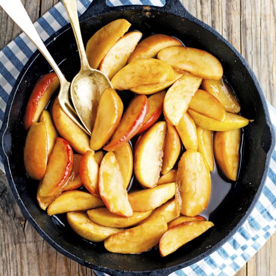 Maple Cinnamon Baked Apples