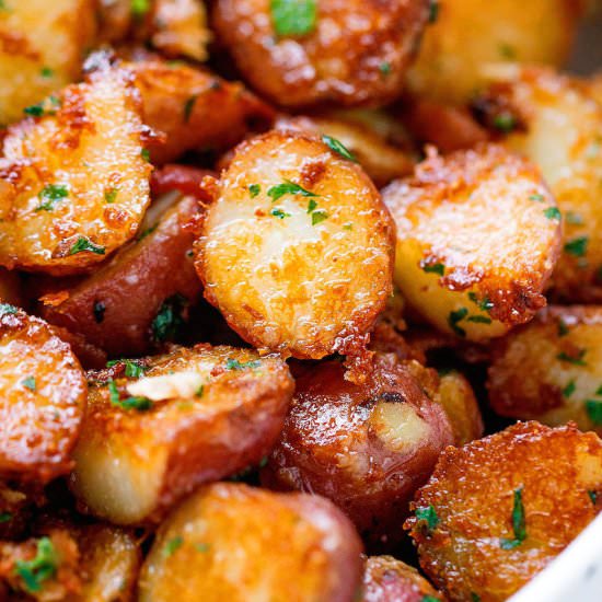 Garlic Butter Parmesan Potatoes