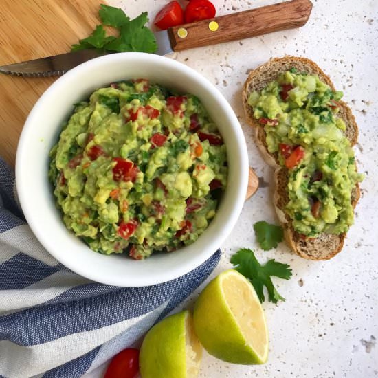 Quick Homemade Guacamole