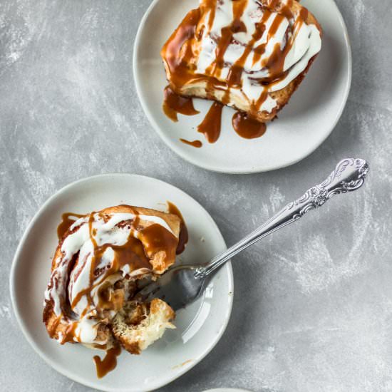 Caramelized White Choc. Cinnarolls