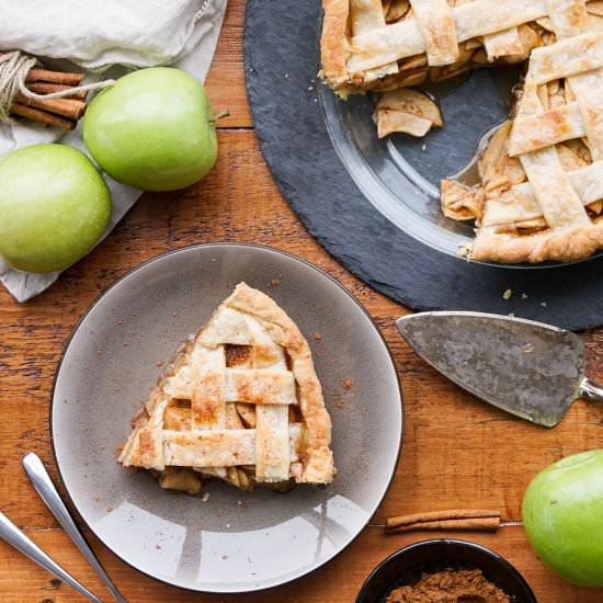 Homestyle Apple Pie