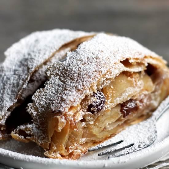 Viennese homemade apple strudel
