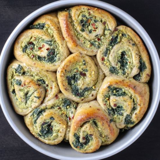 Vegan spinach & Cheese Pizza Rolls
