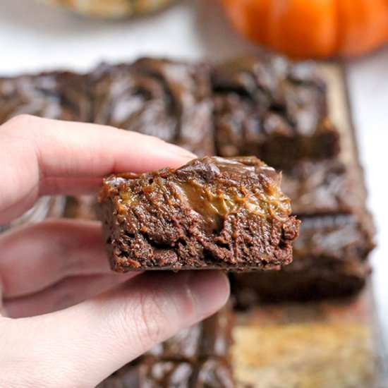 Paleo Vegan Pumpkin Swirl Brownies