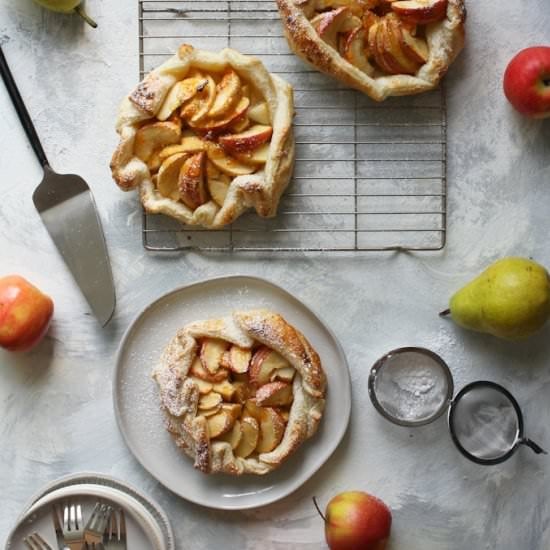 Vegan Apple Crostata