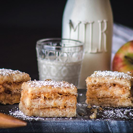 Croatian Easy Eggless Apple Cake