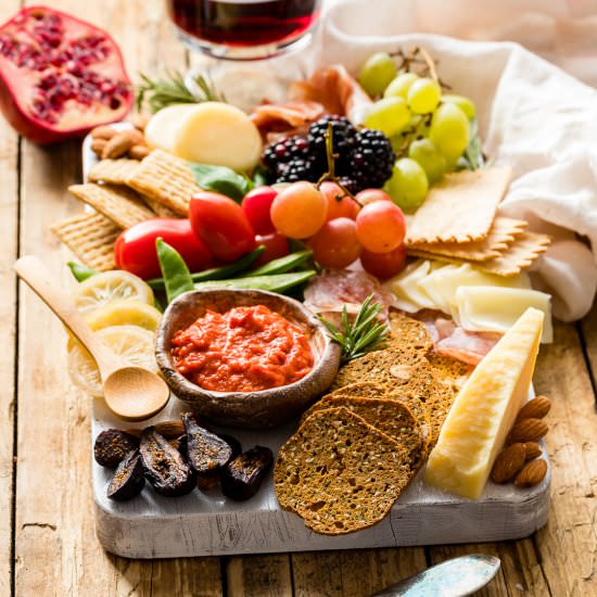 How To Make A Gorgeous Cheeseboard