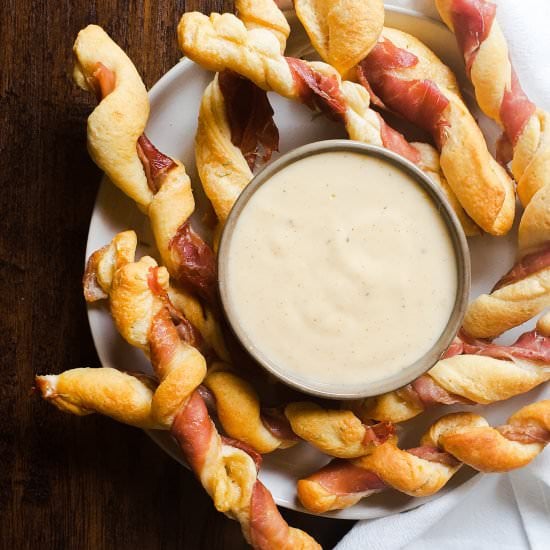 Prosciutto Twists with Gouda Dip