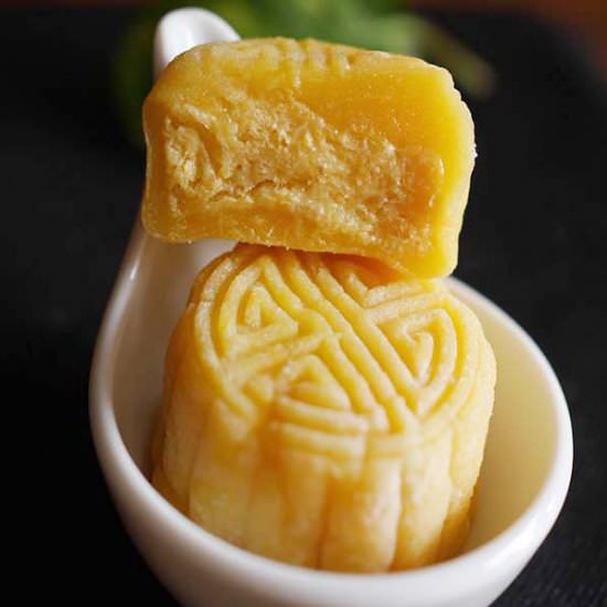 Durian Mooncake