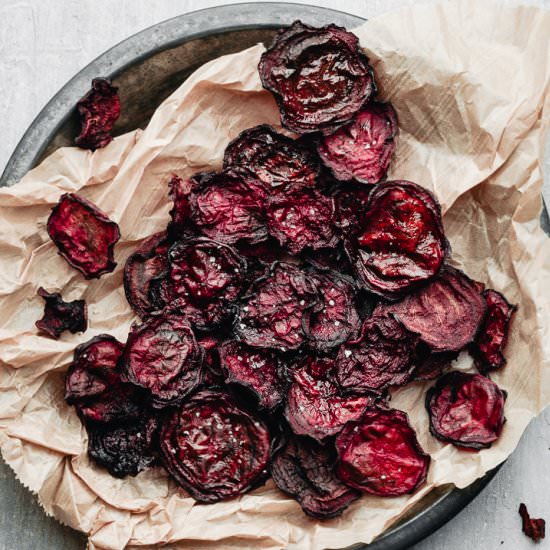 EASY BAKED BEETROOT CHIPS