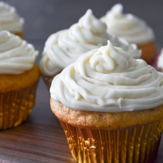 Pumpkin Muffins With Pumpkin Cream